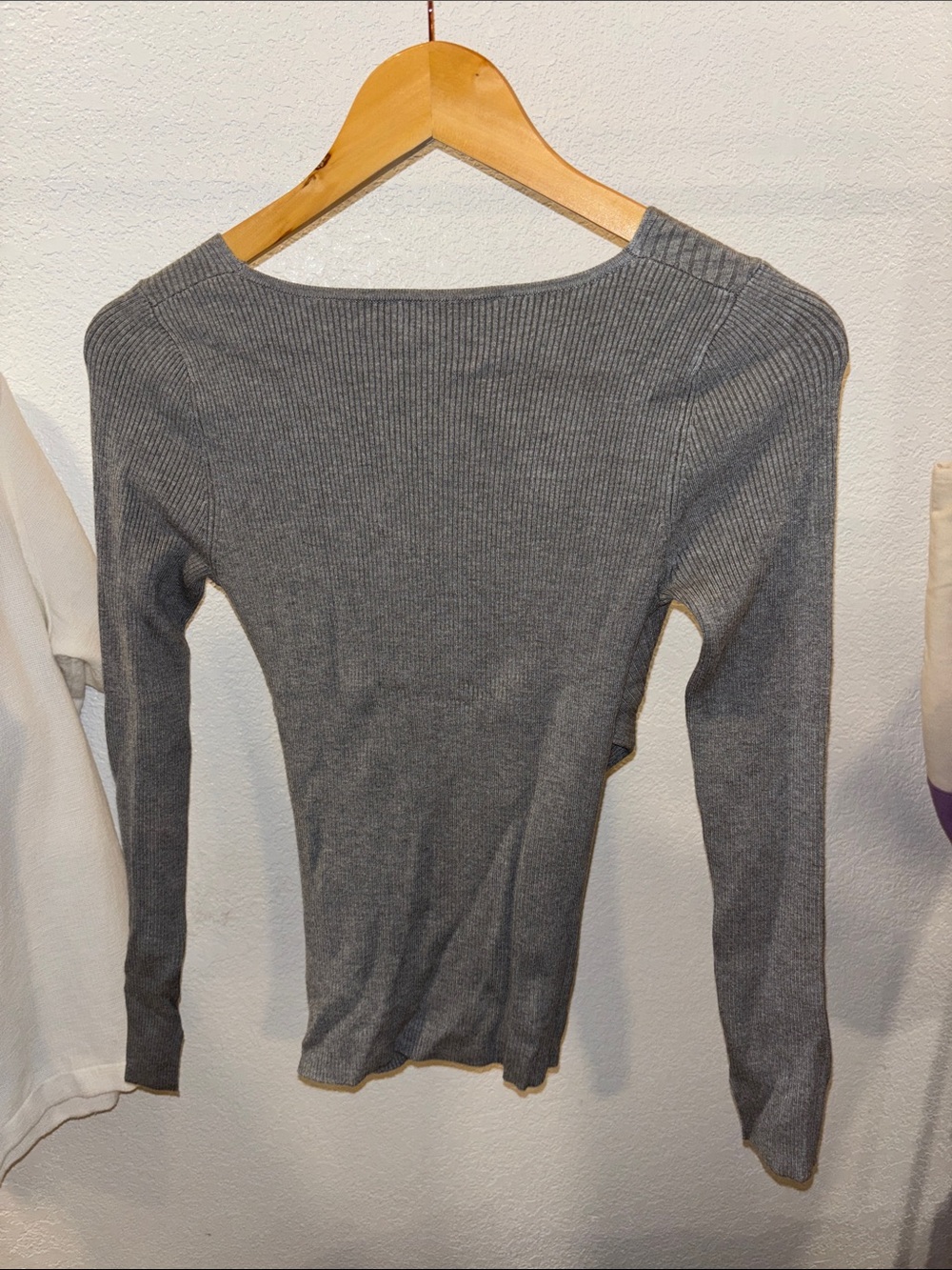 ASTR Gray Ribbed Wrap V-Neck Sweater - Picture 5 of 5